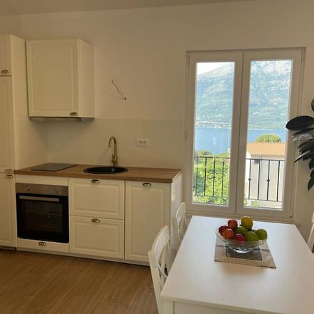 Apartments Laura Korcula Town Bagian luar foto