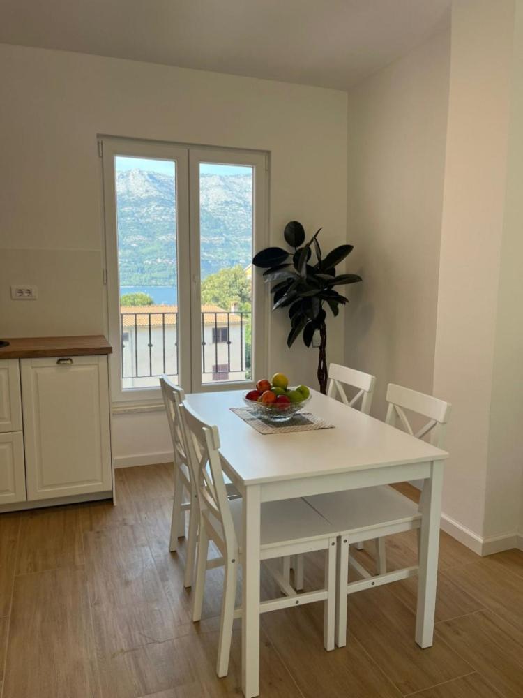 Apartments Laura Korcula Town Bagian luar foto